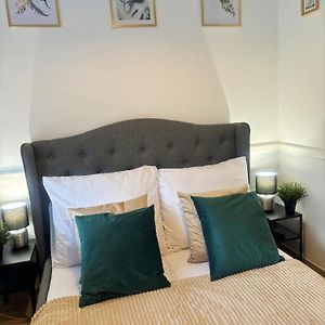 Camera economy con letto king size